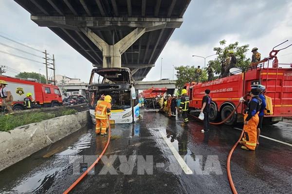 Vụ cháy xe buýt tại Thái Lan: Bộ Giáo dục đình chỉ mọi chuyến đi thực tế, dã ngoại