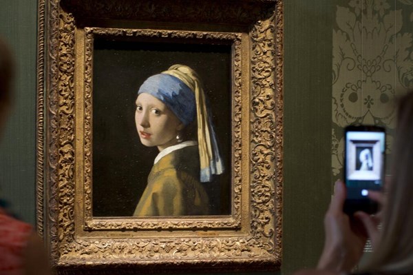 Giải mã bí ẩn về sức hút của bức họa "Cô gái đeo khuyên tai ngọc trai"