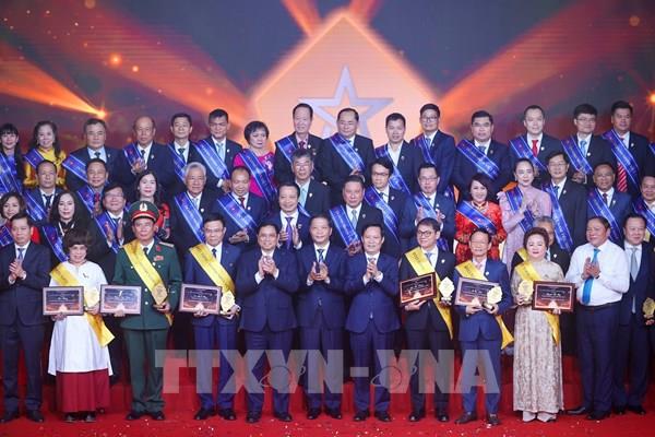 Lời chúc mừng doanh nhân Việt Nam - Khích lệ tinh thần và nghị lực cho sự phát triển bền vững