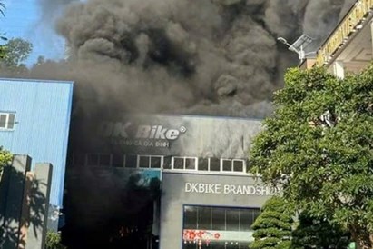 Cháy lớn thiêu rụi nhà xưởng của Công ty xe tại Lạng Sơn