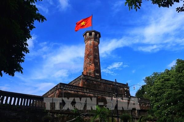 Hà Nội trang hoàng đường phố chào mừng 70 năm ngày Giải phóng Thủ đô