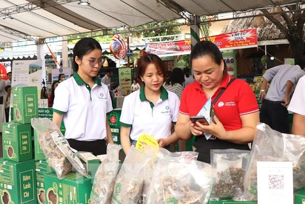 Xây dựng hệ sinh thái khởi nghiệp đổi mới sáng tạo trong học sinh, sinh viên