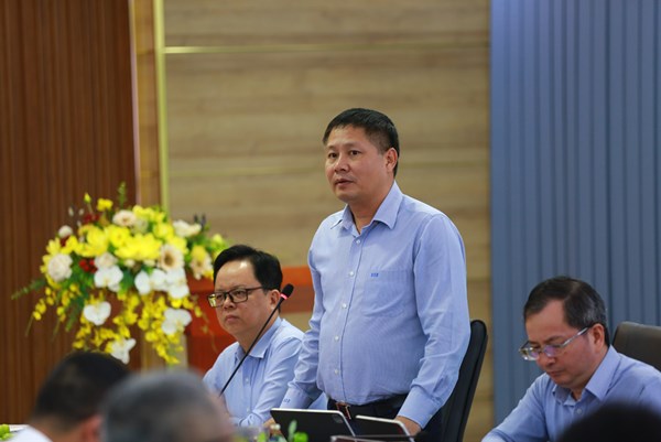 Đoàn giám sát của Hội đồng Thành viên Tập đoàn Dầu khí Việt Nam làm việc tại BSR