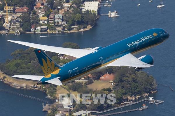 Vietnam Airlines và Safran Seats hợp tác kết nối internet trên máy bay