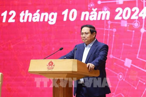 Thủ tướng: Chuyển đổi số một cách sâu rộng, toàn diện, thực chất và hiệu quả