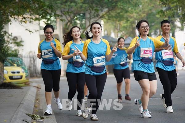 Hơn 1.500 người tham gia giải chạy Run For Love 2024 tại Hà Nội