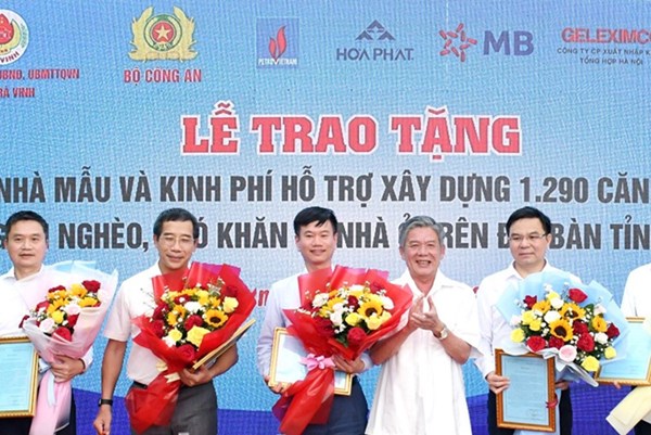 Hòa Phát hỗ trợ xây dựng hơn 1.500 căn nhà cho người nghèo trên cả nước