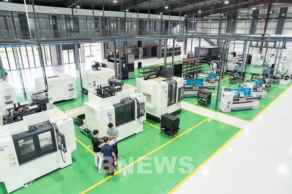 Chi trả tiền miễn, giảm học phí trường công và tư thế nào?