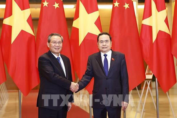 Chủ tịch Quốc hội Trần Thanh Mẫn hội kiến Thủ tướng Quốc vụ viện Trung Quốc Lý Cường