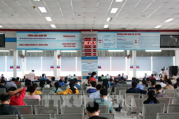 Hơn 62.000 vé tàu Tết Nguyên đán Ất Tỵ đã được bán sau 2 tuần