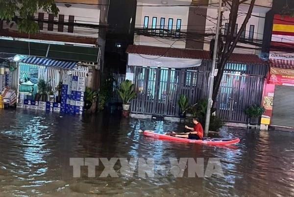 Làm gì để không phải đi thuyền trên phố sau mưa tại Bình Dương?