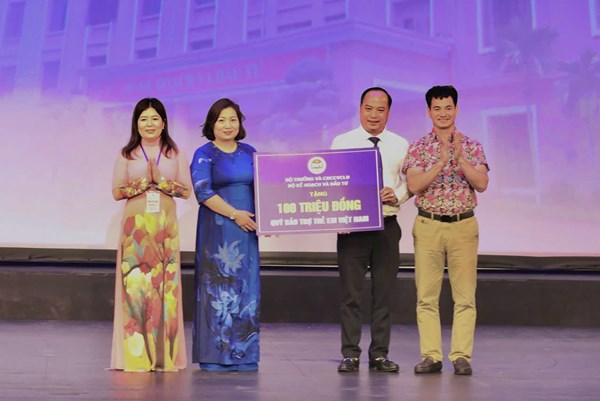 Tôn vinh những đóng góp của nữ công đoàn Bộ Kế hoạch và Đầu tư 