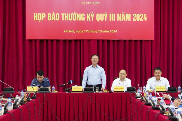 Thứ trưởng Bộ Xây dựng: Giá nhà tăng cao có yếu tố đầu cơ và tâm lý thị trường