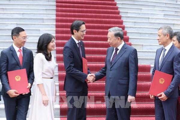 Tổng Bí thư, Chủ tịch nước Tô Lâm trao quyết định bổ nhiệm Đại sứ Việt Nam tại Liên hợp quốc và các nước