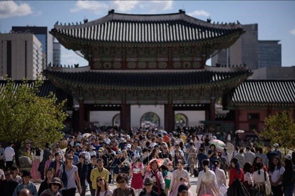 Khách Trung Quốc đến "xứ sở Kim chi" tăng vọt