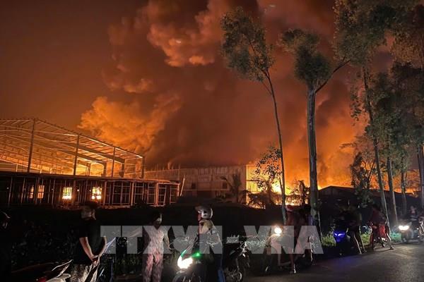 Cháy nhà xưởng tại Hải Dương