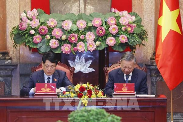 Lễ bàn giao công tác Chủ tịch nước