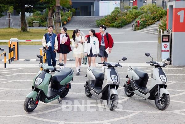 Honda ra mắt xe máy điện ICON e: dành cho học sinh, giá dưới 30 triệu đồng