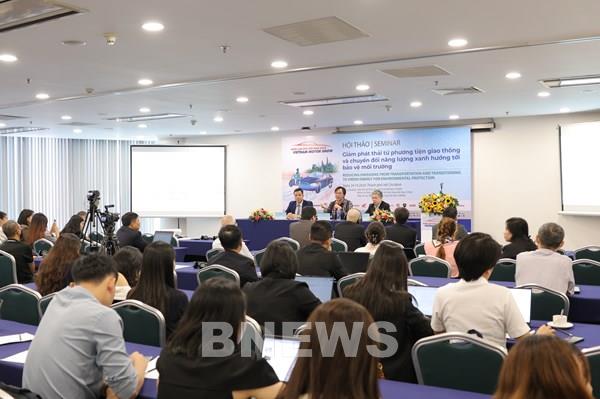 Giải pháp phát triển phương tiện giao thông thân thiện môi trường