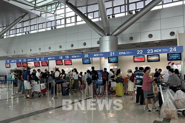 Vietnam Airlines tăng khoảng 10 chuyến bay sau bão số 6