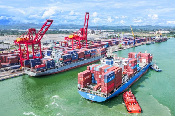 Cảng Chu Lai lập kỷ lục mới: Gần 4.000 TEUs hàng hóa xếp dỡ chỉ trong 24 giờ
