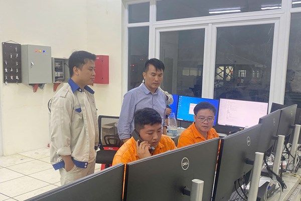 Đóng điện Trạm biến áp 220kV tăng cường đảm bảo điện cho tỉnh Đồng Nai