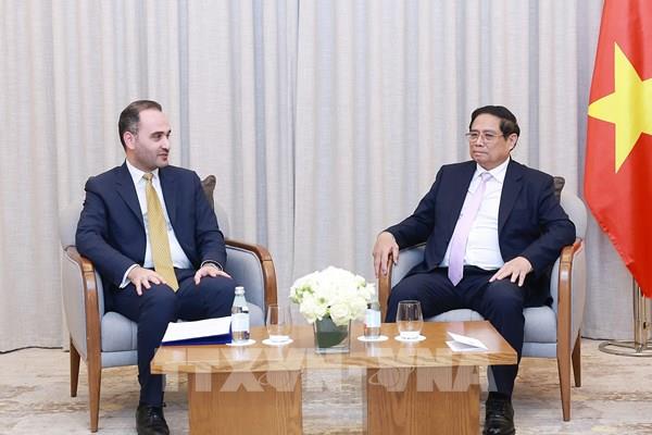 Thủ tướng Phạm Minh Chính tiếp lãnh đạo các doanh nghiệp, tổ chức tài chính hàng đầu Qatar