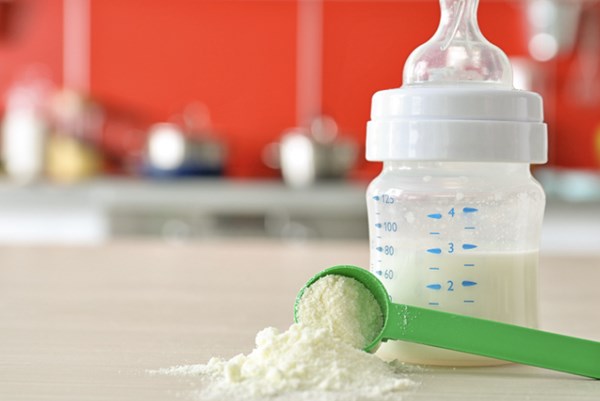 Mỹ: Vụ kiện mới nhất về sữa công thức cho trẻ sinh non