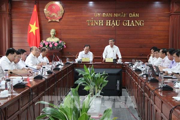 Hậu Giang đề nghị sớm có mặt bằng sạch cho dự án giao thông trọng điểm