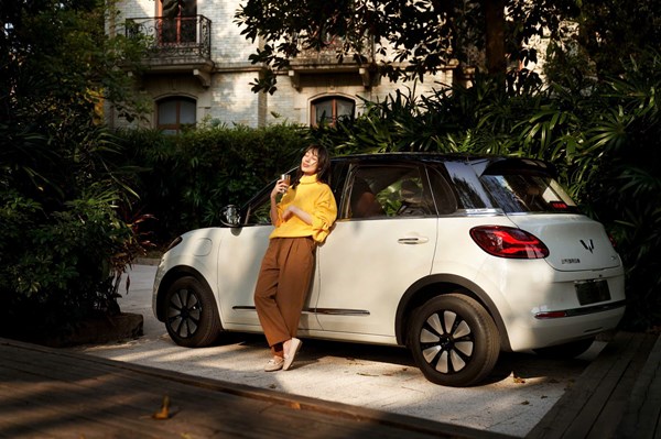 Ô tô điện Wuling Bingo giá dưới 400 triệu đồng có gì hot?
