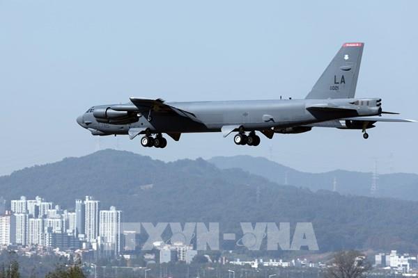 Máy bay ném bom B-52 của Mỹ đến Trung Đông