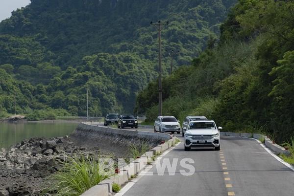 Tạm dừng chuyên chở ô tô sang đảo Cát Bà để tránh quá tải dịp nghỉ lễ 30/4