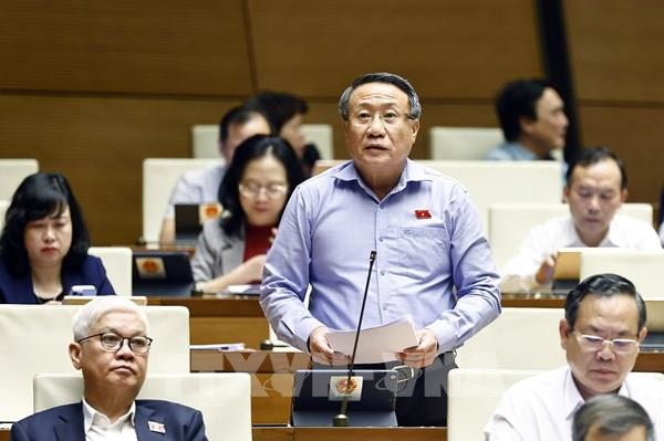 Tháo gỡ điểm nghẽn về thể chế và nguồn nhân lực