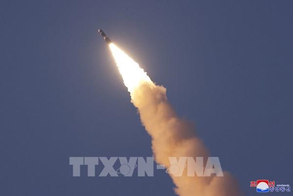 Triều Tiên phóng loạt tên lửa đạn đạo tầm ngắn trước thềm bầu cử Mỹ