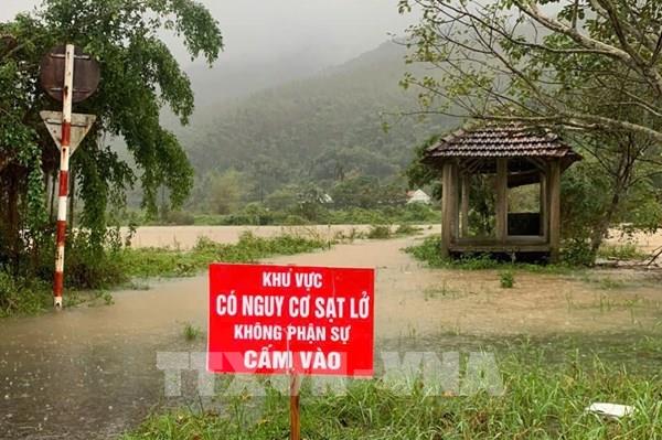 Thừa Thiên - Huế khẩn trương di dời dân tránh nguy cơ sạt lở núi
