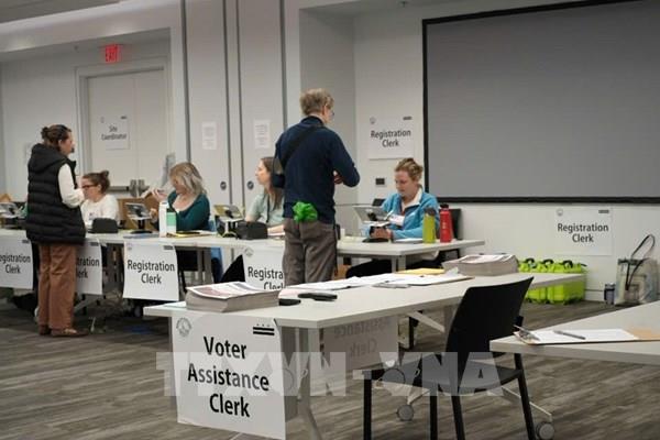 Trực tiếp bầu cử Mỹ: Số phiếu đại cử tri của 2 ứng cử viên thay đổi mạnh