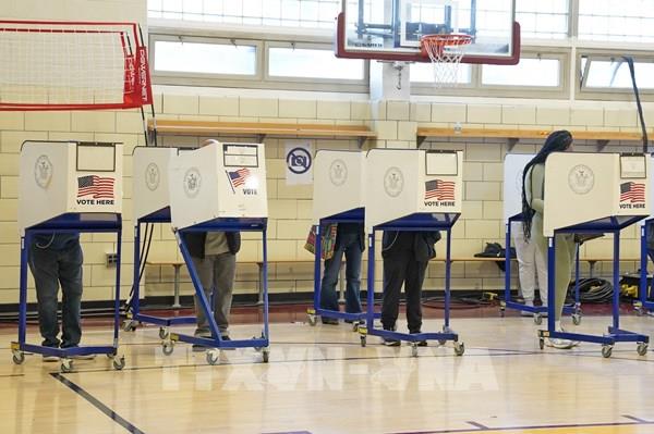 Trực tiếp bầu cử Mỹ: Công tác bầu cử diễn ra thuận lợi