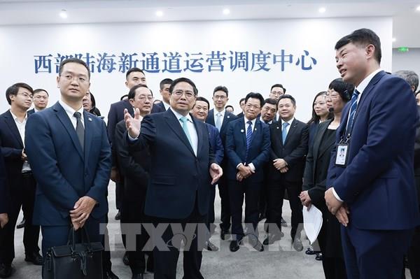 Thủ tướng Phạm Minh Chính thăm Trung tâm logistics Trùng Khánh, Trung Quốc