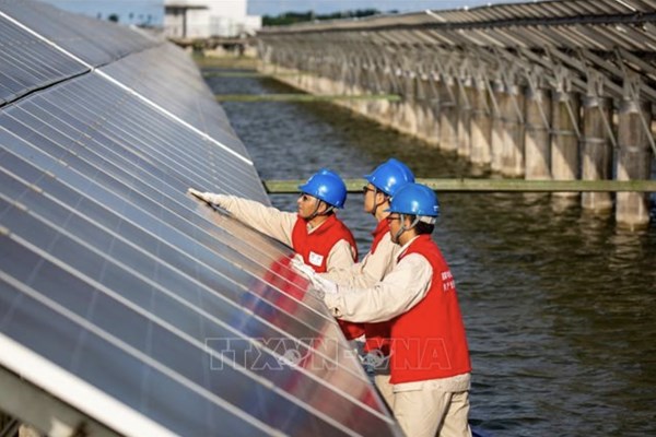 Trung Quốc thông qua luật năng lượng mới