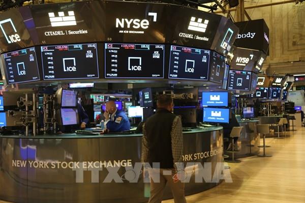 Sau màn "chào sân" của DeepSeek, chỉ số Nasdaq dẫn đầu đà tăng trên Phố Wall