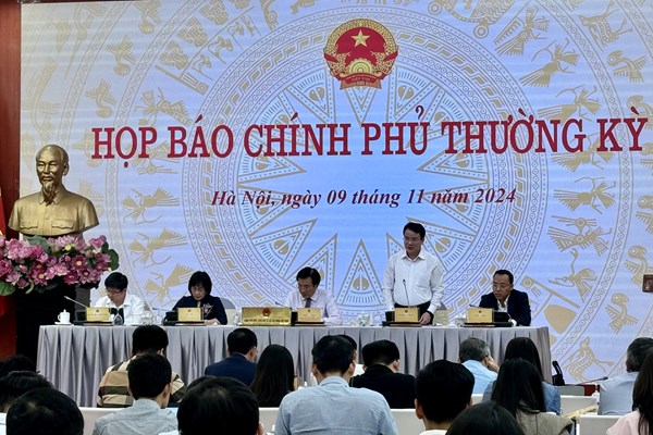 Họp báo Chính phủ thường kỳ: Quyết liệt hoàn thành mục tiêu giải ngân 95% vốn đầu tư công