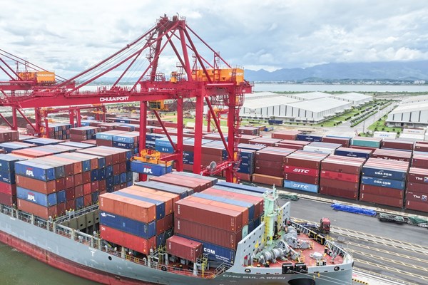 Sản lượng hàng hóa qua cảng Chu Lai tăng 27%