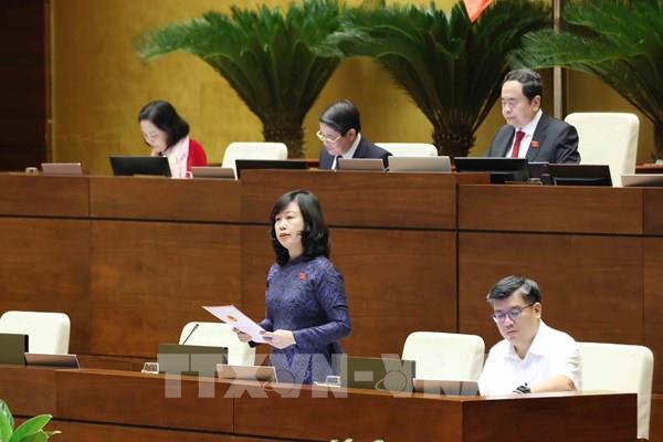 Bên lề Kỳ họp thứ 8, Quốc hội khóa XV: Cần sớm hoàn thiện hành lang pháp lý về quản lý thuốc lá điện tử