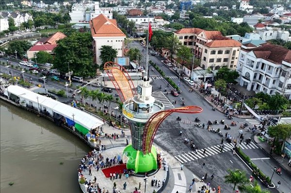 “Nghị quyết 68: Cú hích lịch sử đưa kinh tế tư nhân thành trụ cột”