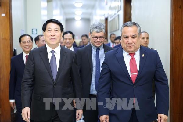 Chủ tịch nước Lương Cường hội kiến Chủ tịch Hội đồng Bộ trưởng Peru