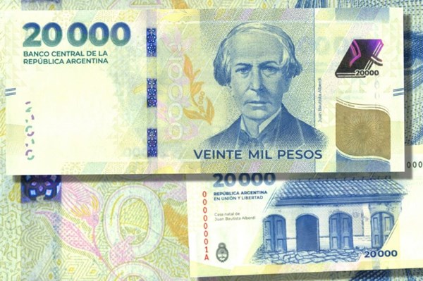 Argentina đưa tờ tiền mệnh giá lớn nhất từ trước đến nay vào lưu hành