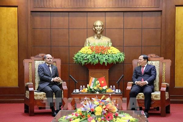 Tăng cường hợp tác nhiều mặt giữa Ấn Độ và tỉnh Hòa Bình