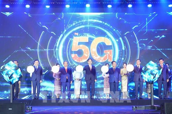 Hình mẫu cho hợp tác kinh tế và tình đoàn kết Việt - Lào