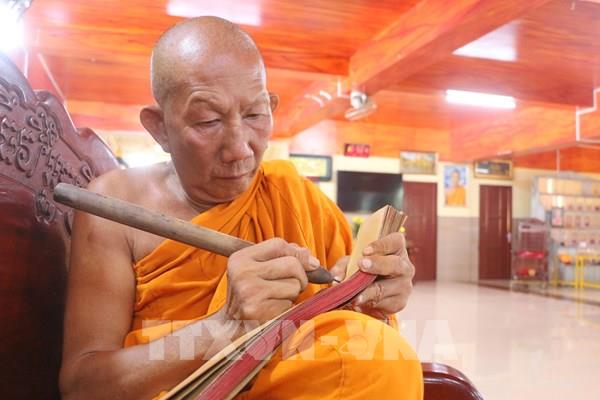 Kinh lá buông “báu vật” của đồng bào Khmer An Giang