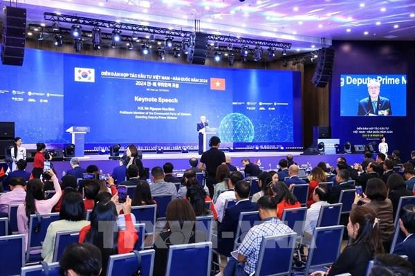 Phó Thủ tướng Thường trực Nguyễn Hòa Bình tiếp lãnh đạo Ngân hàng Công nghiệp Hàn Quốc